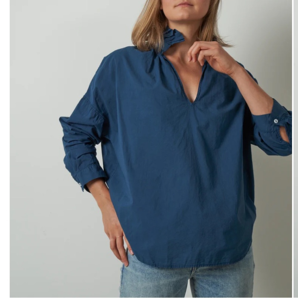 A shirt thing Penelope Cabo River blouse